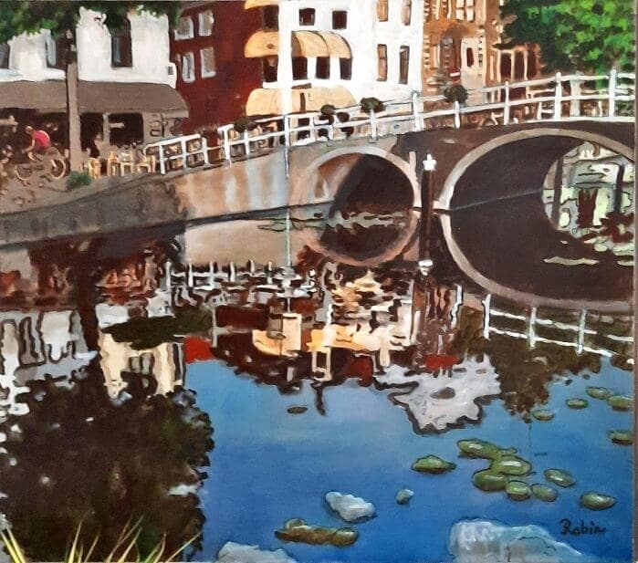 Barrera met blauw water